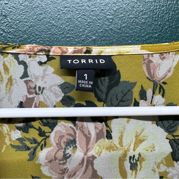 Torrid • Floral Hi-Low Dress • Mustard Yellow • Size 1 (Plus) - Picture 7 of 9